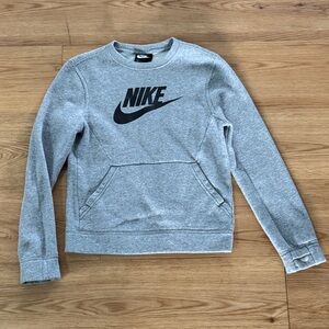 Nike Kids Gray Logo Sweatshirt Size Small Front Pocket Athletic Sporty Neutral